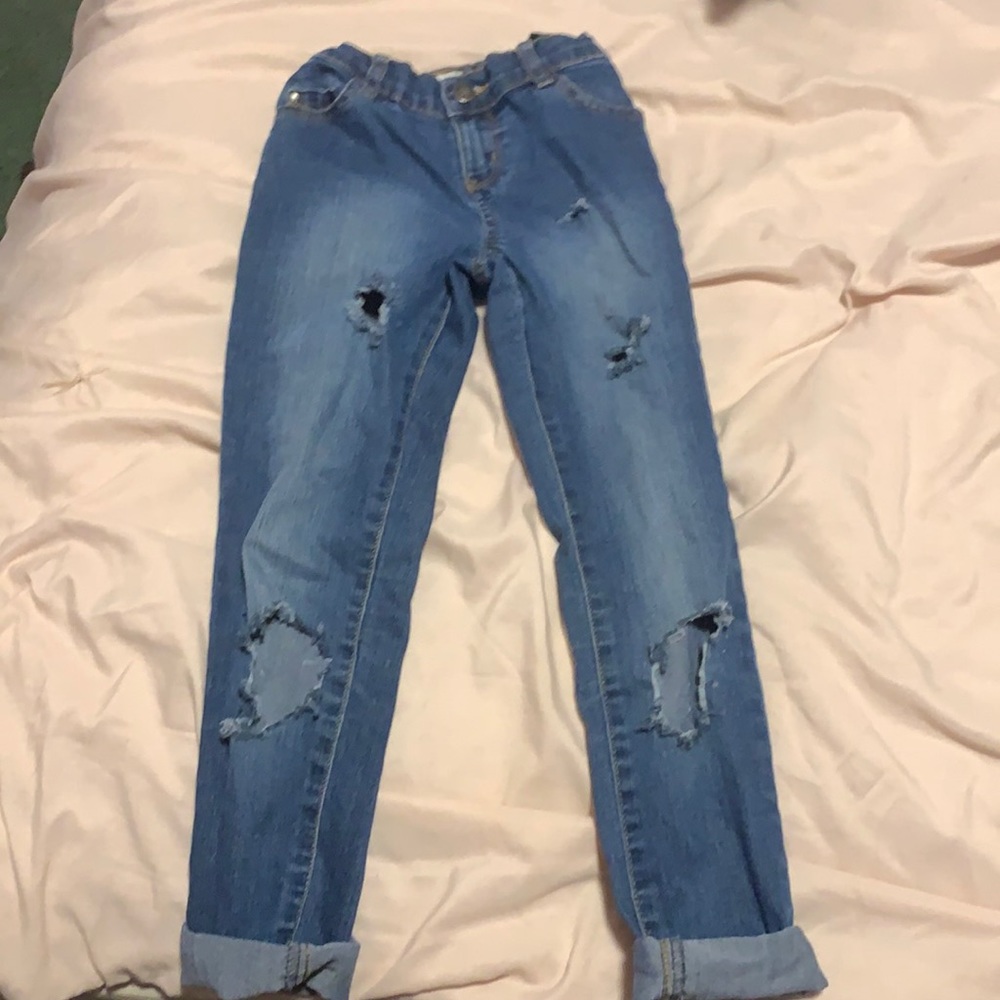 The brand is Children’s place.The size is 8.